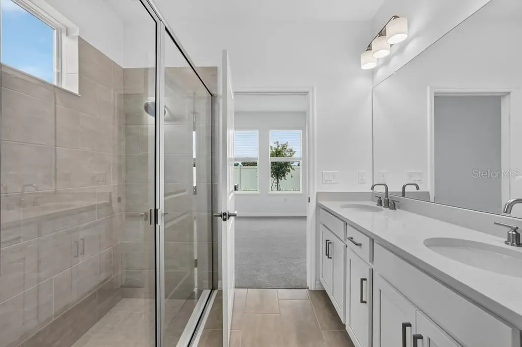 5032 Cyan Loop Apollo Beach FL 33572