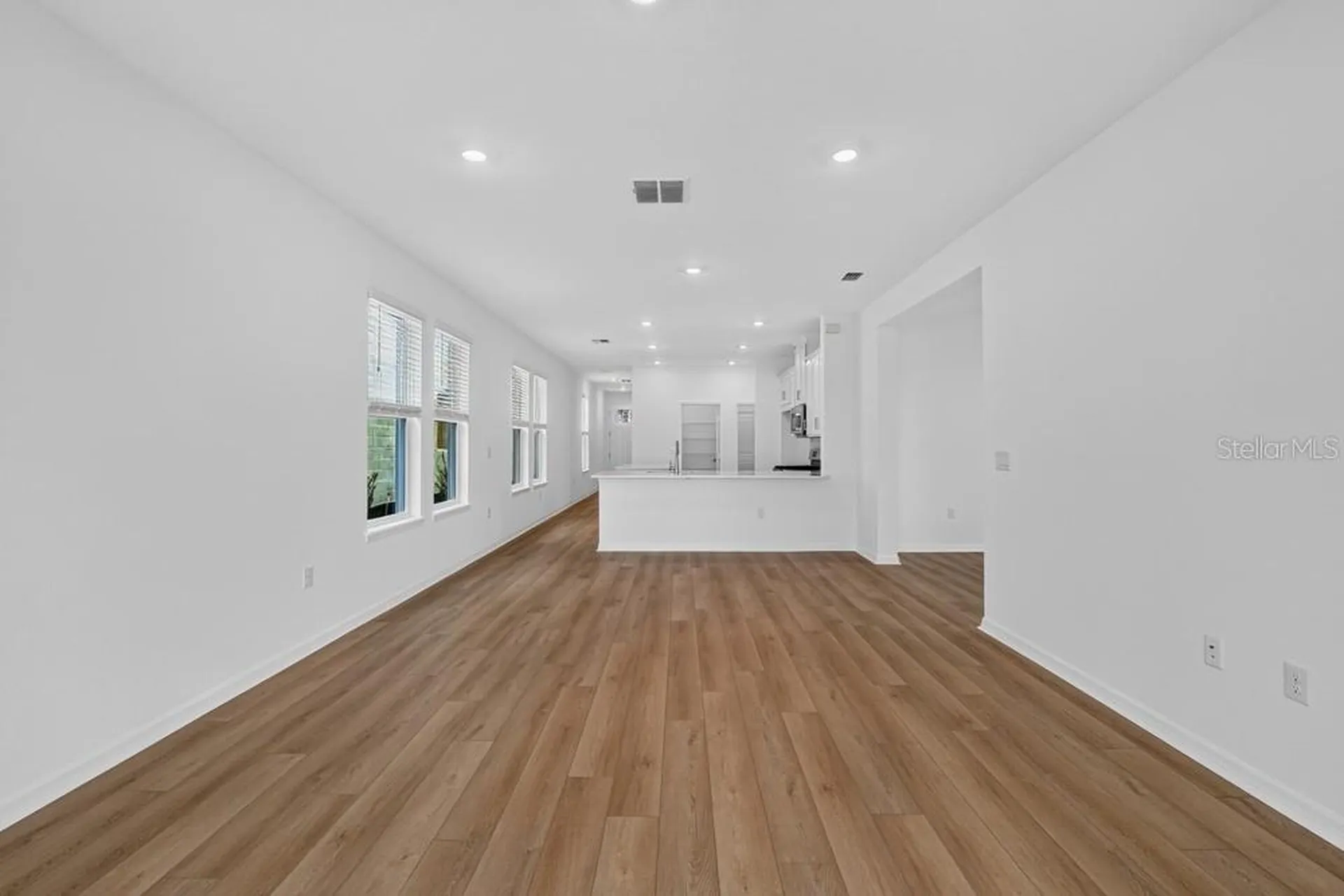 5032 Cyan Loop Apollo Beach FL 33572