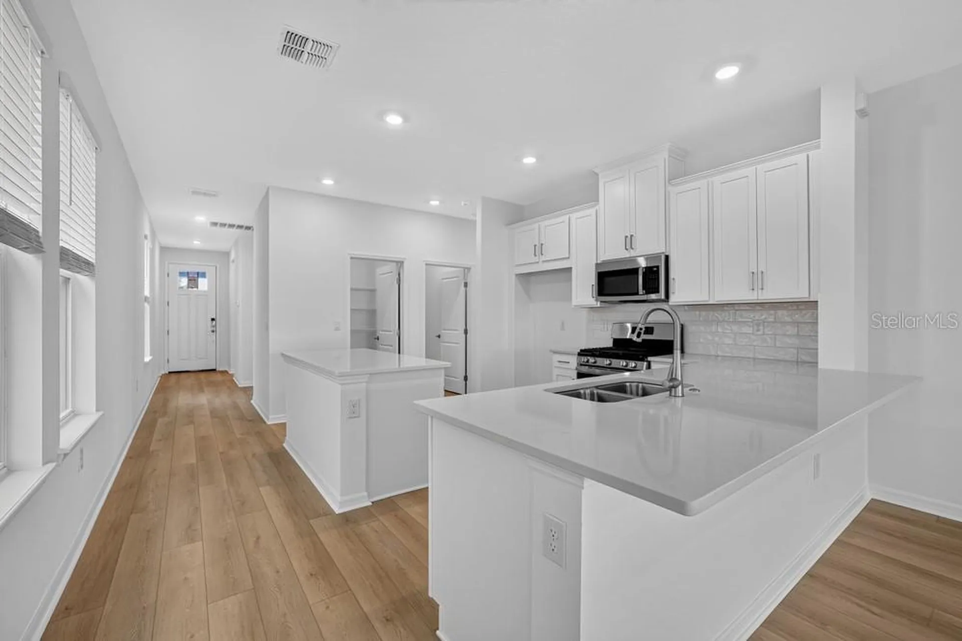 5032 Cyan Loop Apollo Beach FL 33572
