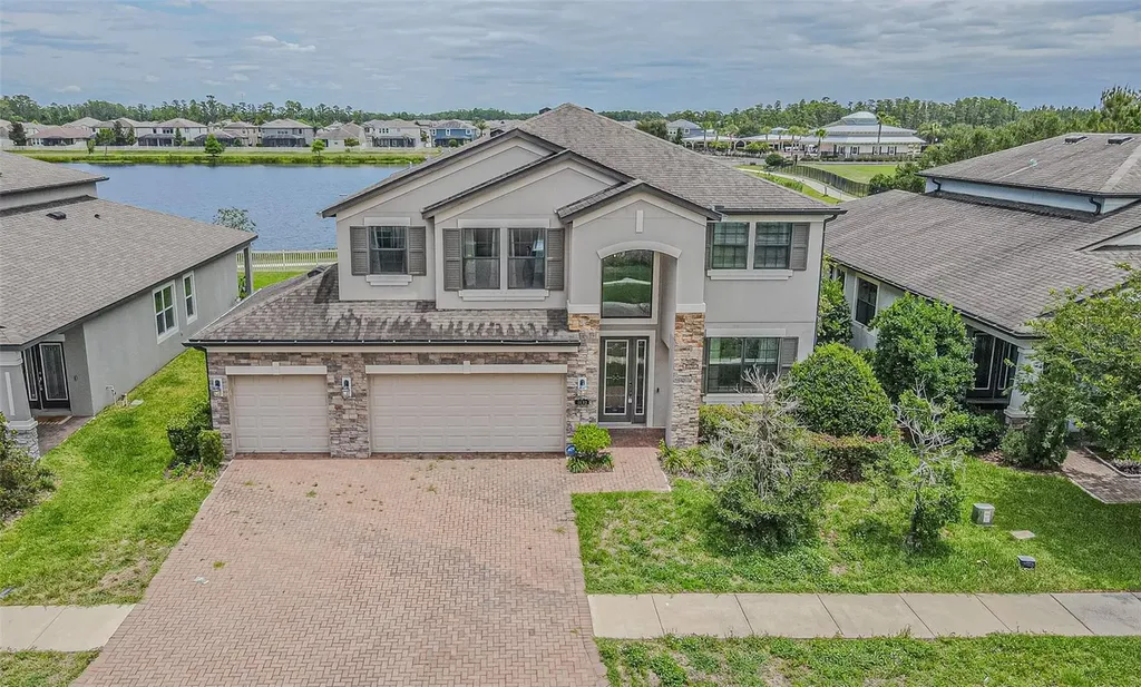 1692 Nature View Drive Lutz FL 33558
