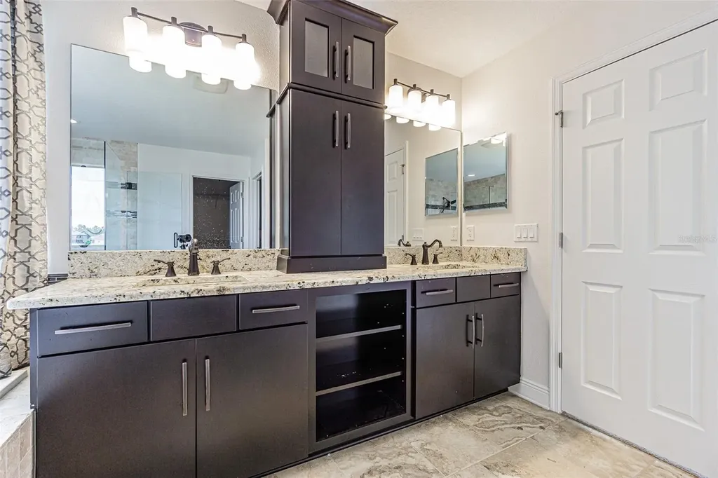 1692 Nature View Drive Lutz FL 33558