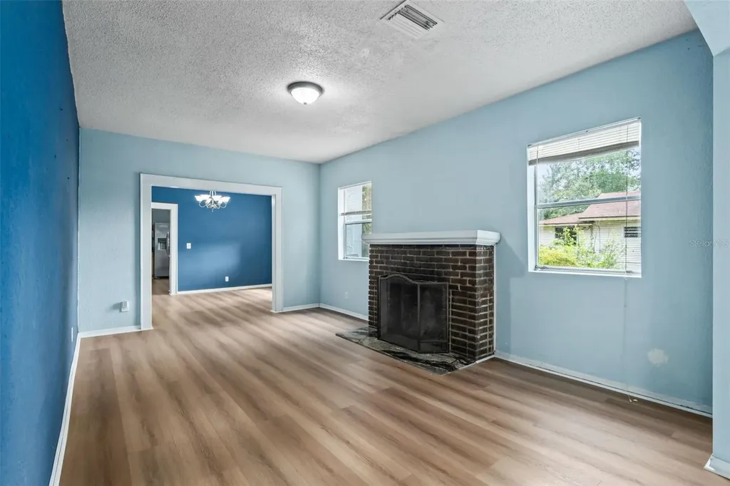 1516 E Elm Road Lakeland FL 33801