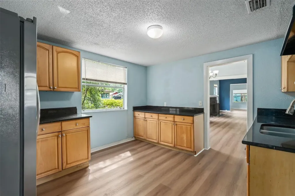 1516 E Elm Road Lakeland FL 33801