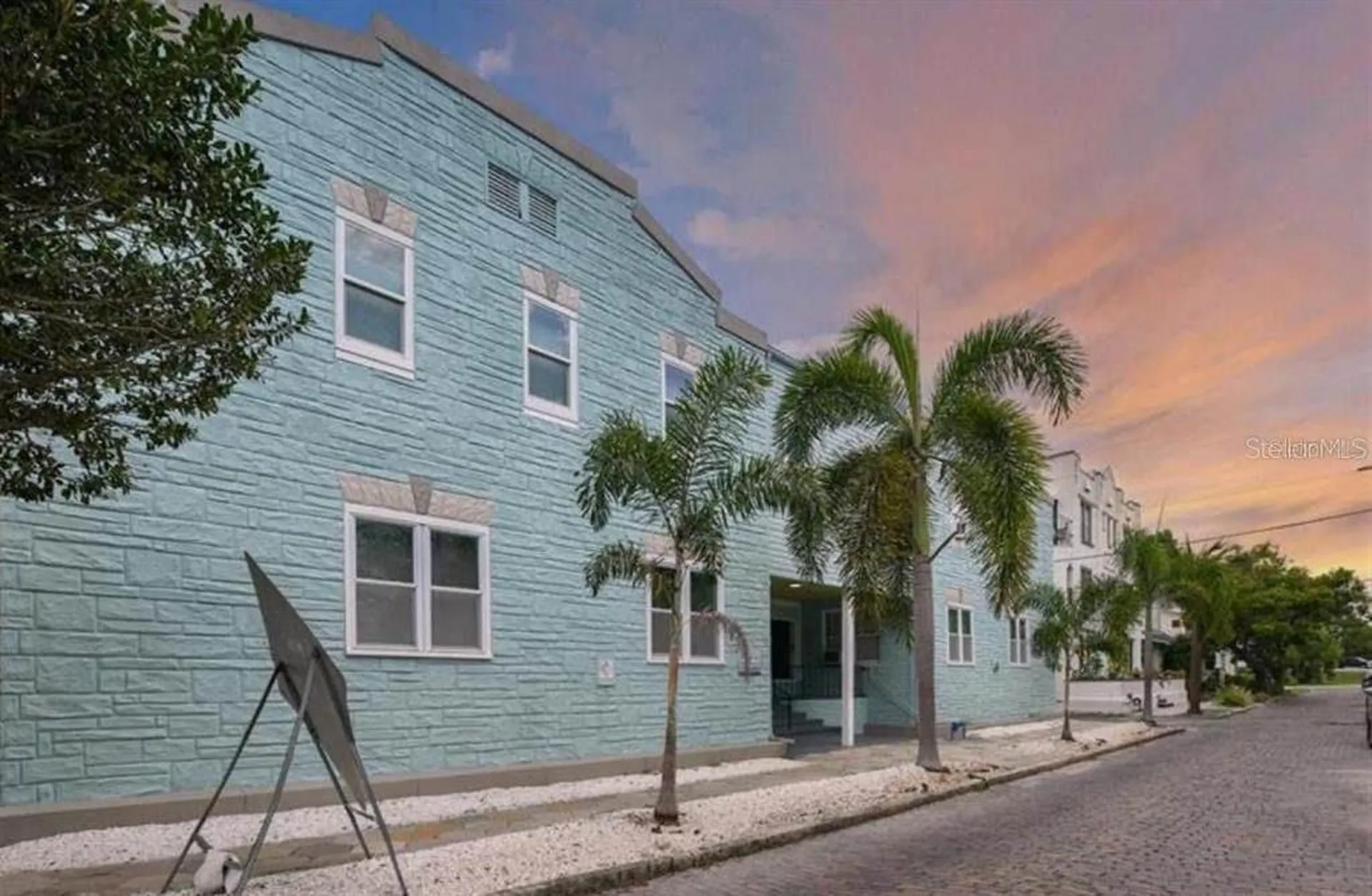 308 Grove Street N St Petersburg FL 33701