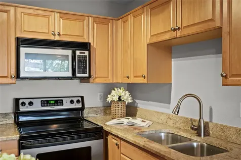 606 S Albany Avenue Tampa FL 33606