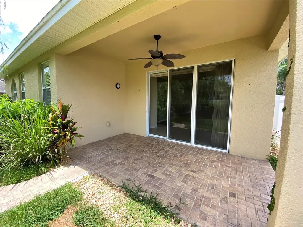 9376 Ravens Willow Drive Orlando FL 32827