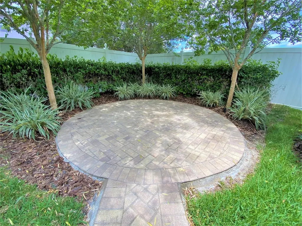 9376 Ravens Willow Drive Orlando FL 32827