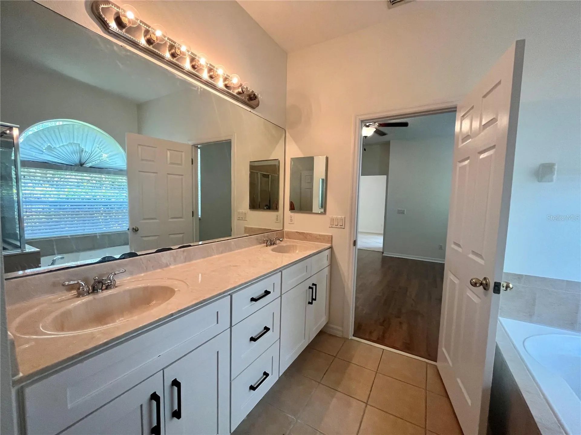9376 Ravens Willow Drive Orlando FL 32827