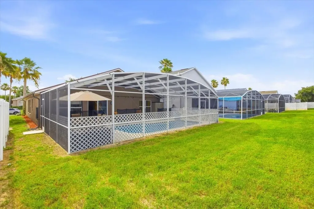 842 Lockbreeze Drive Davenport FL 33897