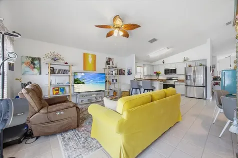 842 Lockbreeze Drive Davenport FL 33897