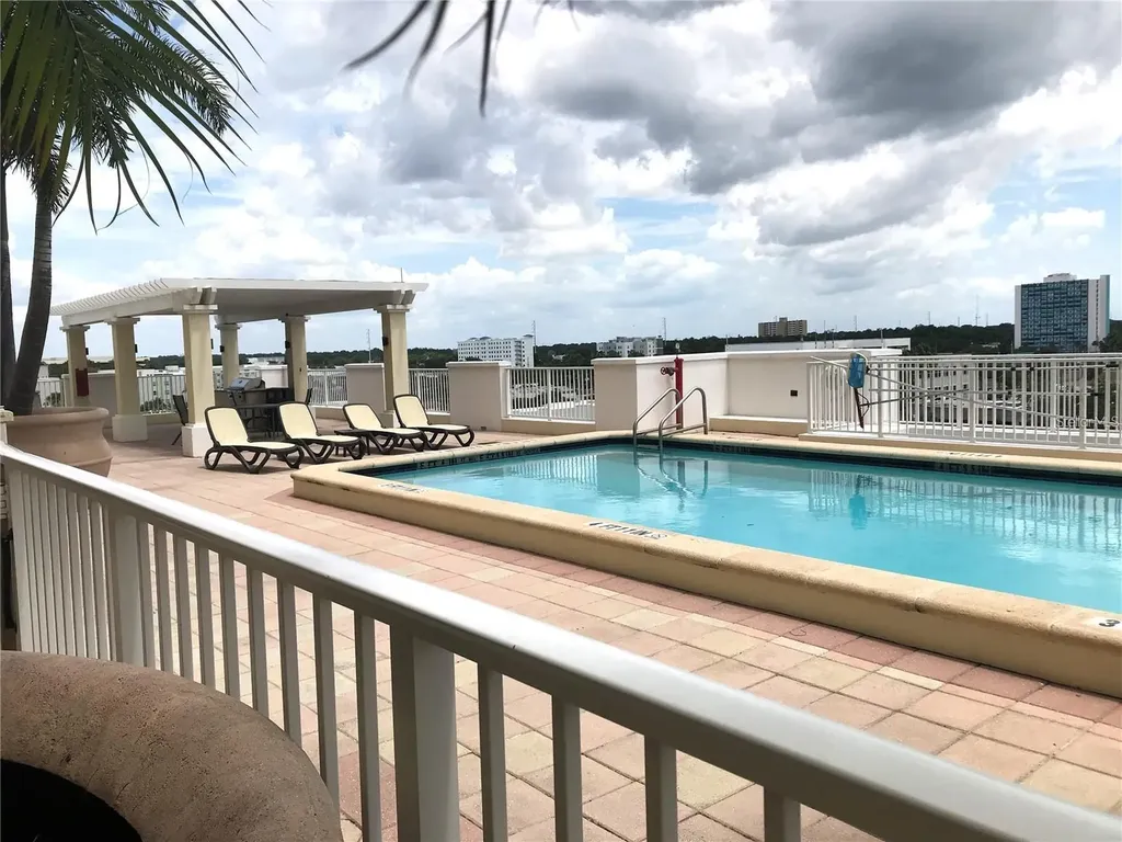 628 Cleveland Street Clearwater FL 33755