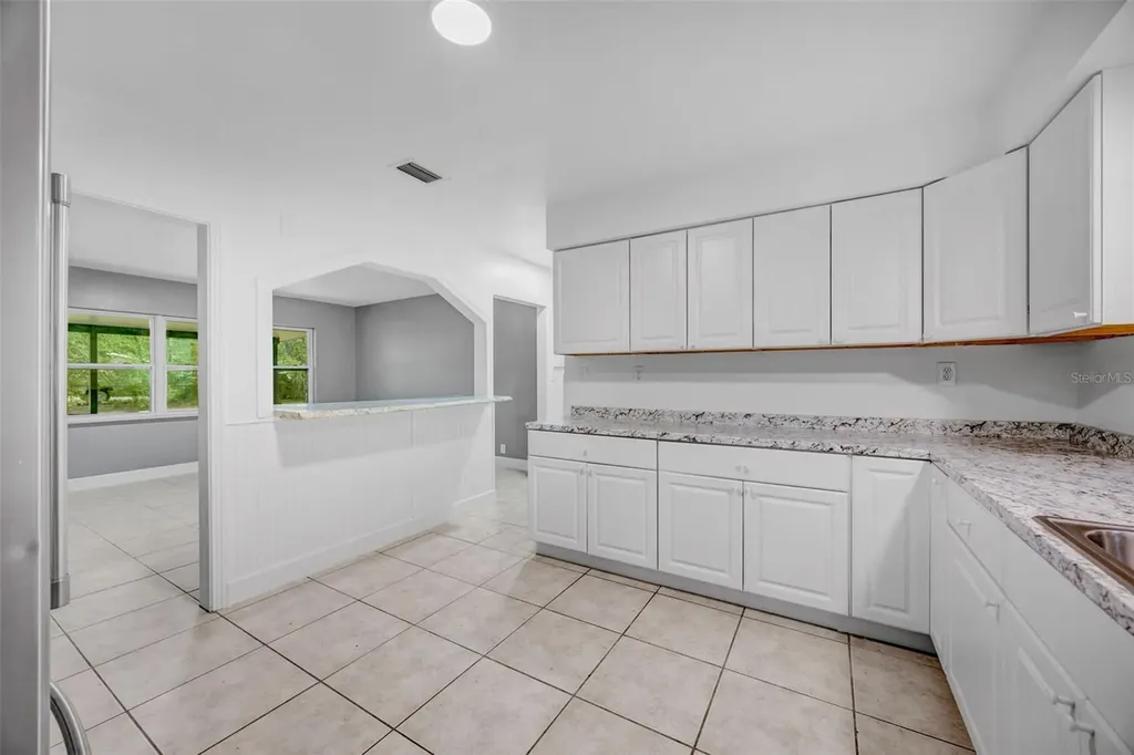 308 S Kingsway Road Seffner FL 33584