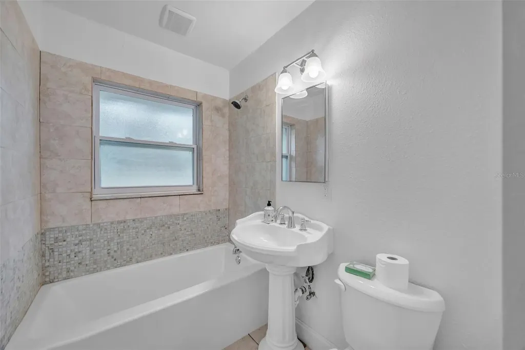 308 S Kingsway Road Seffner FL 33584