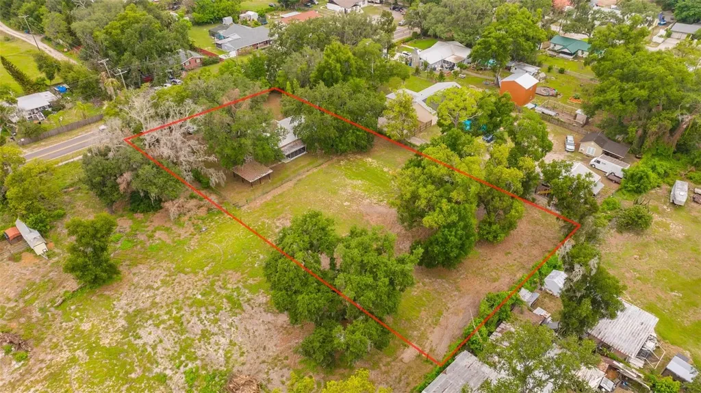 308 S Kingsway Road Seffner FL 33584