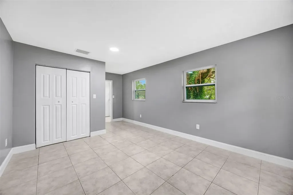 308 S Kingsway Road Seffner FL 33584