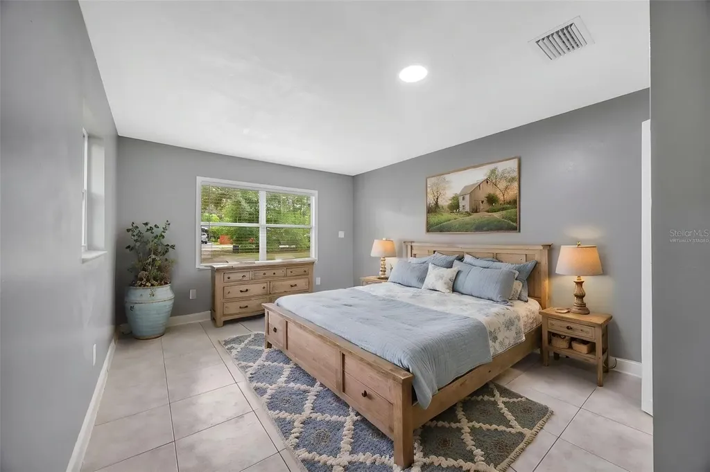 308 S Kingsway Road Seffner FL 33584