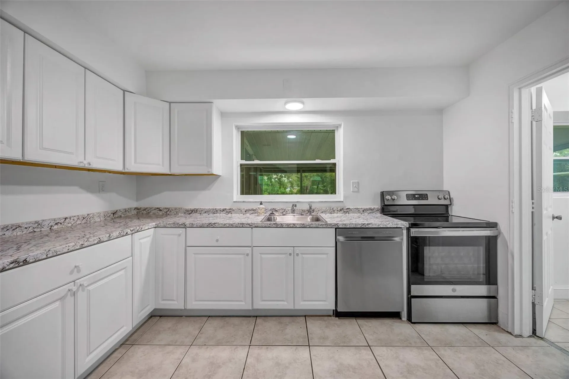 308 S Kingsway Road Seffner FL 33584