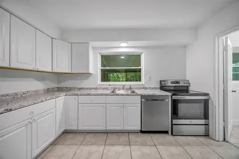 308 S Kingsway Road Seffner FL 33584