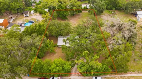 308 S Kingsway Road Seffner FL 33584