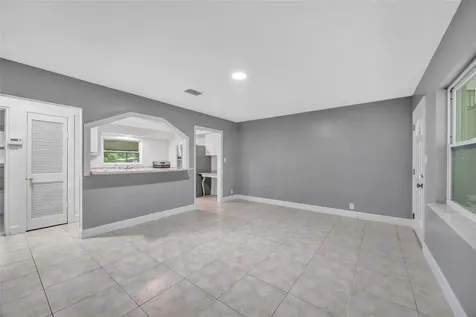 308 S Kingsway Road Seffner FL 33584