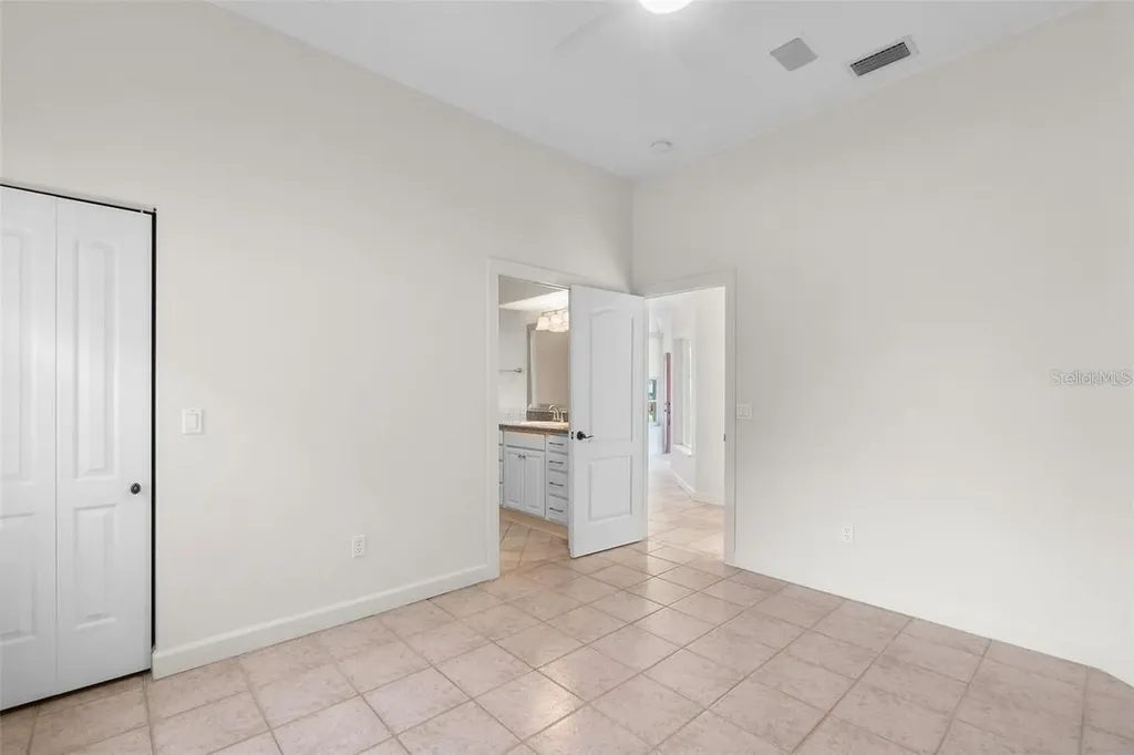 8356 Mareva Lane Sarasota FL 34241