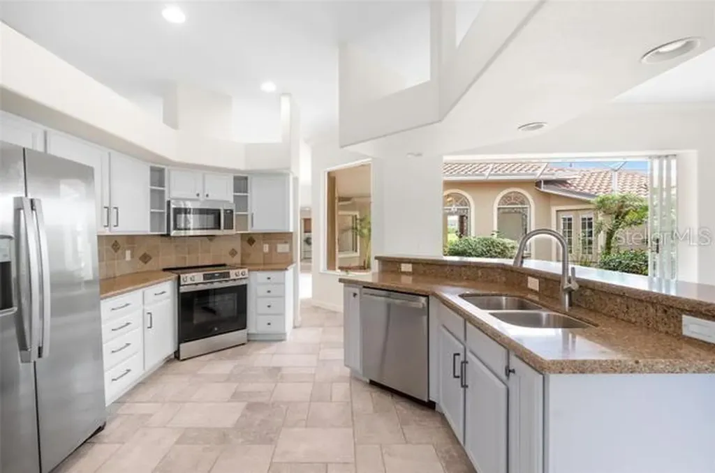 8356 Mareva Lane Sarasota FL 34241