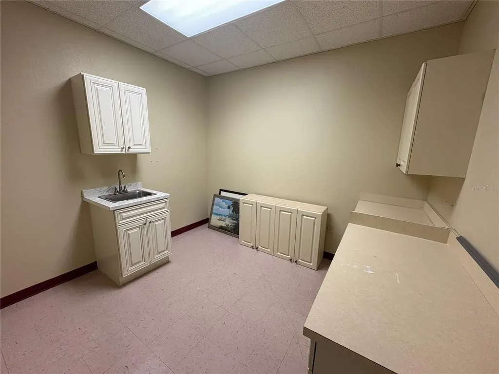 13250 N 56th Street Temple Terrace FL 33617