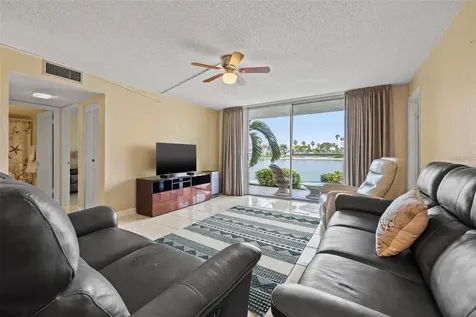7540 Bay Island Drive S South Pasadena FL 33707