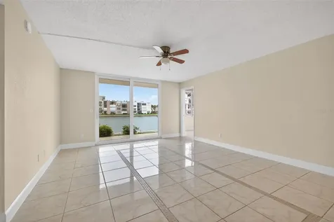 7540 Bay Island Drive S South Pasadena FL 33707