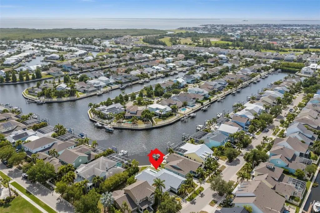 404 Islebay Drive Apollo Beach FL 33572