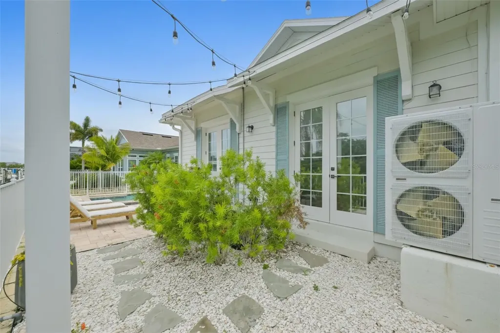 404 Islebay Drive Apollo Beach FL 33572