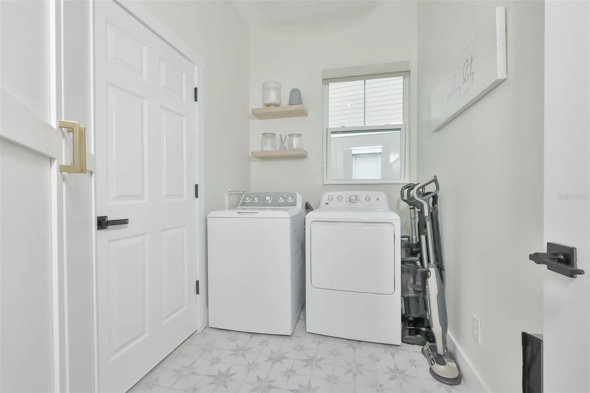 404 Islebay Drive Apollo Beach FL 33572