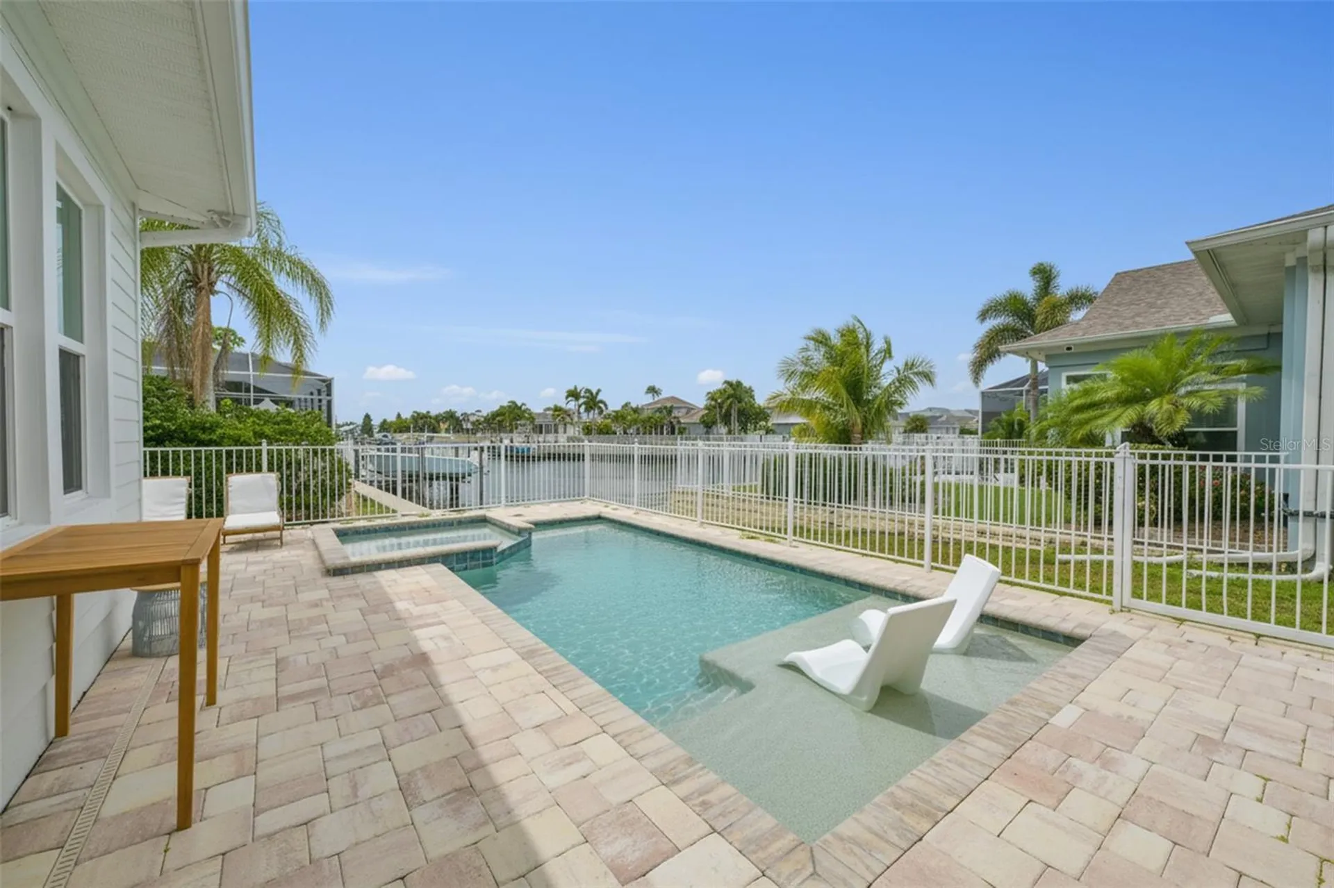 404 Islebay Drive Apollo Beach FL 33572