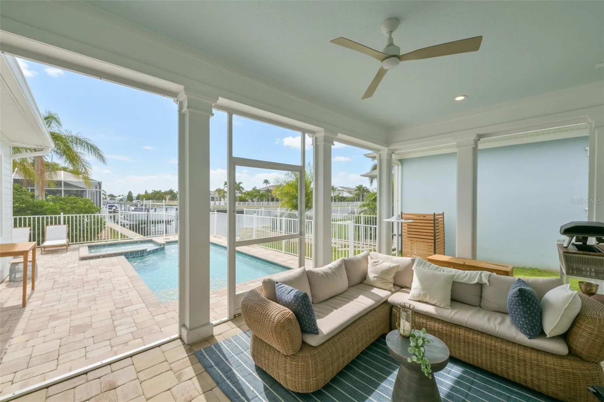 404 Islebay Drive Apollo Beach FL 33572