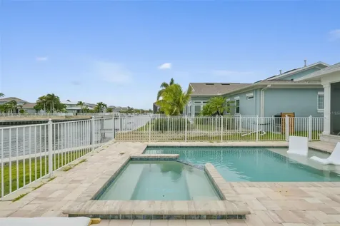 404 Islebay Drive Apollo Beach FL 33572
