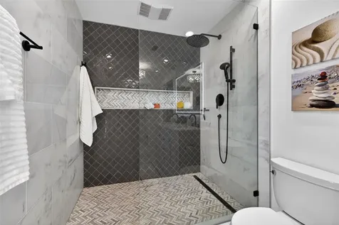 303 Roebling Road S Belleair FL 33756