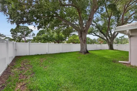 303 Roebling Road S Belleair FL 33756