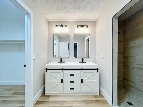 8646 Park Highland Drive Orlando FL 32818