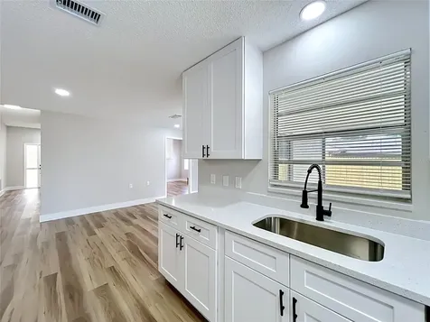 8646 Park Highland Drive Orlando FL 32818