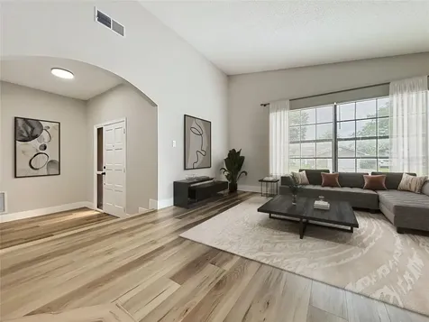 8646 Park Highland Drive Orlando FL 32818