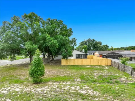 8646 Park Highland Drive Orlando FL 32818