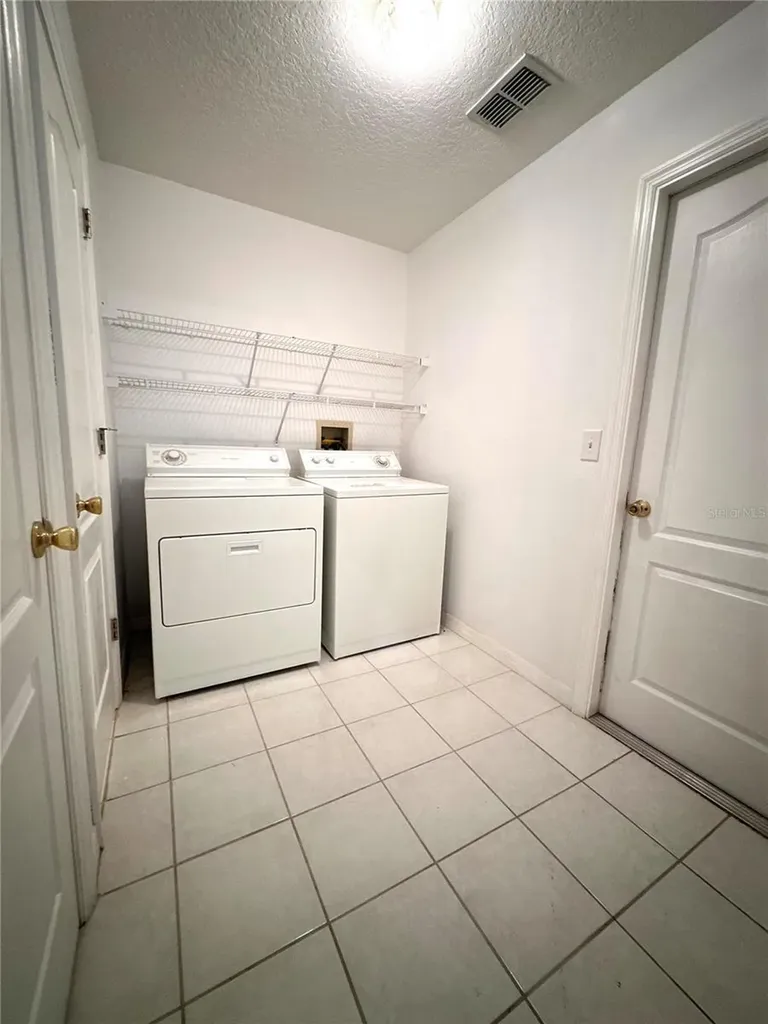 29439 Schinnecock Hills Lane San Antonio FL 33576