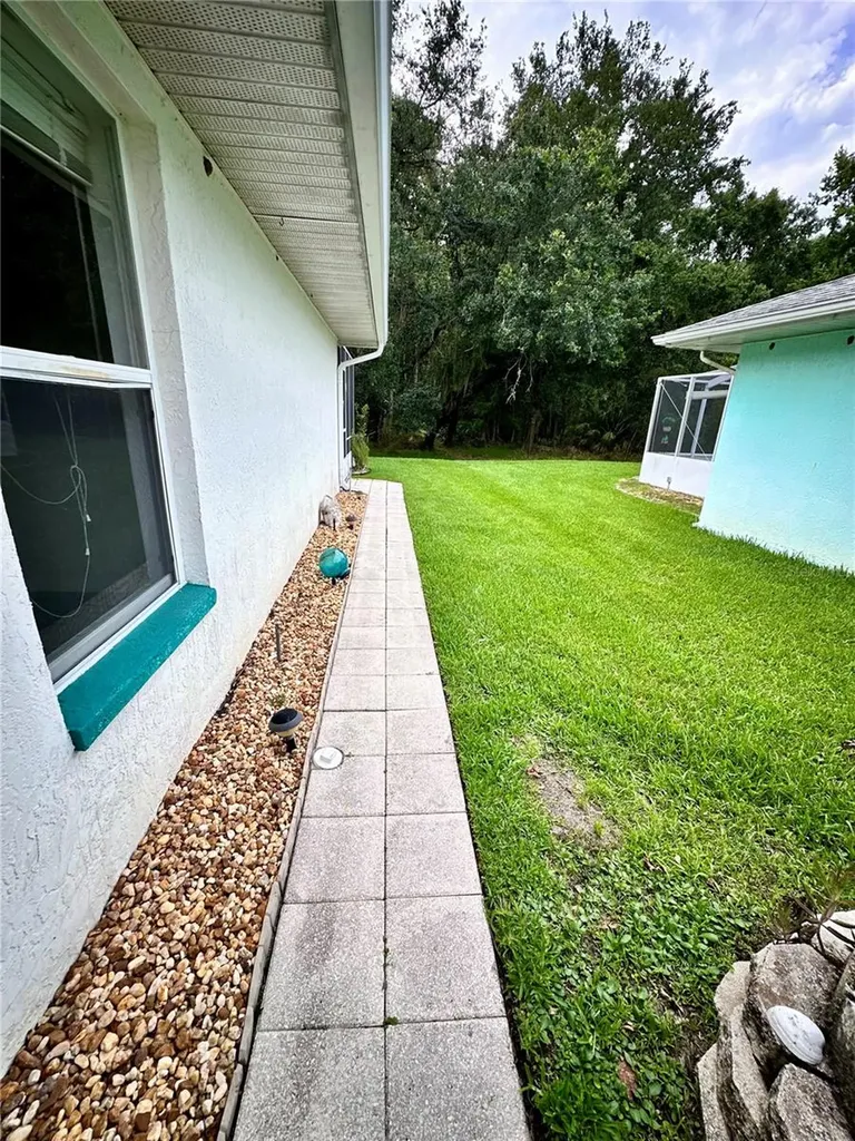 29439 Schinnecock Hills Lane San Antonio FL 33576