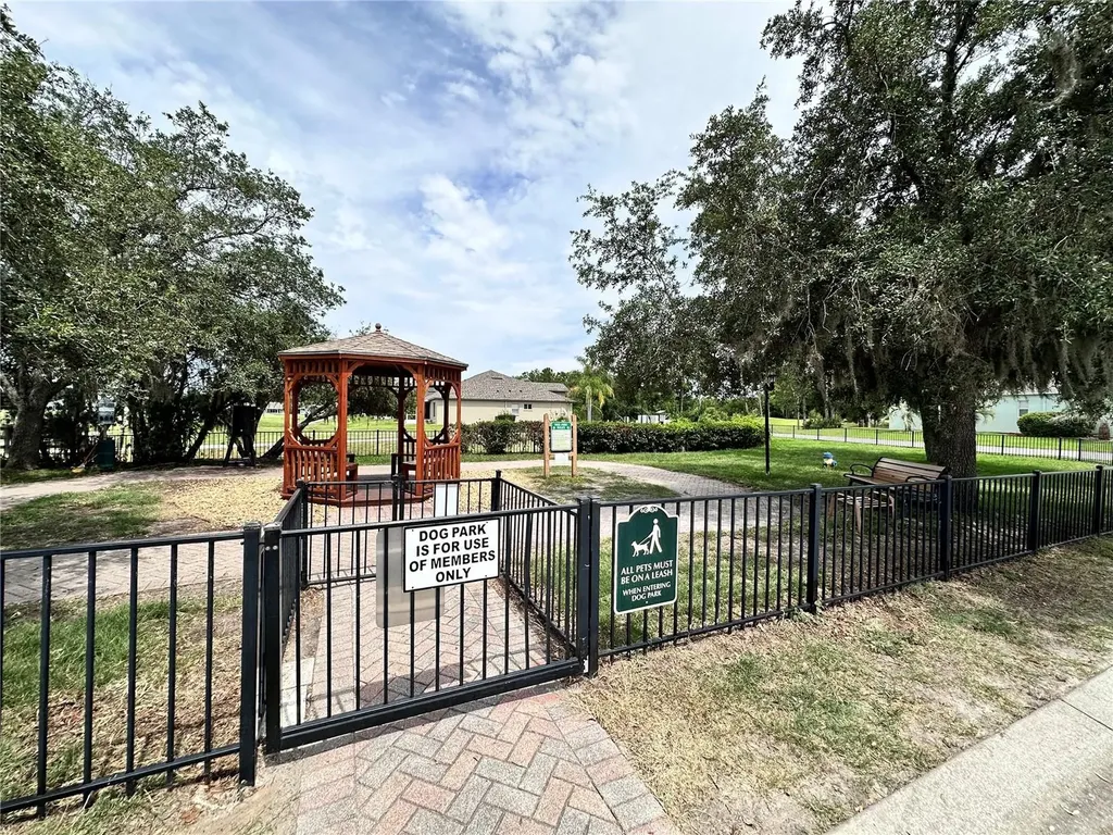 29439 Schinnecock Hills Lane San Antonio FL 33576