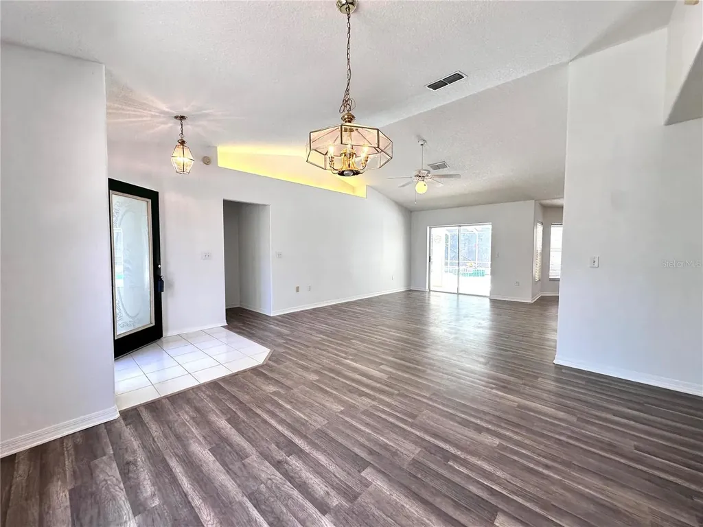 29439 Schinnecock Hills Lane San Antonio FL 33576