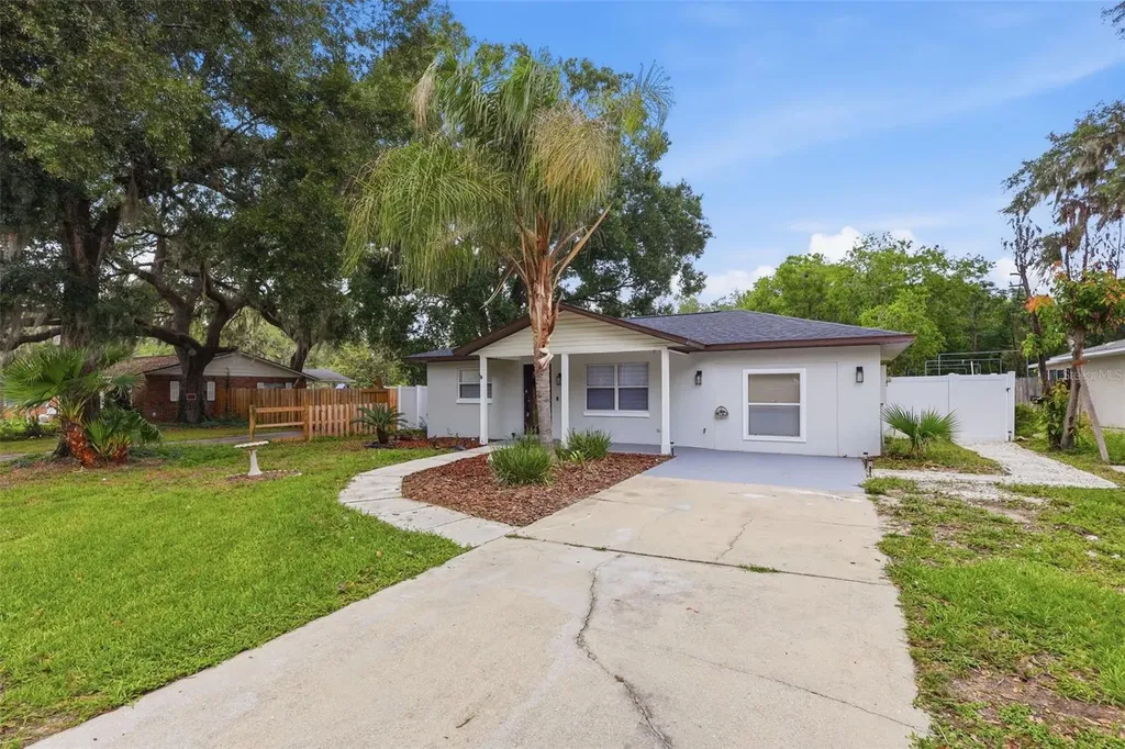 2602 Westside Drive Leesburg FL 34748