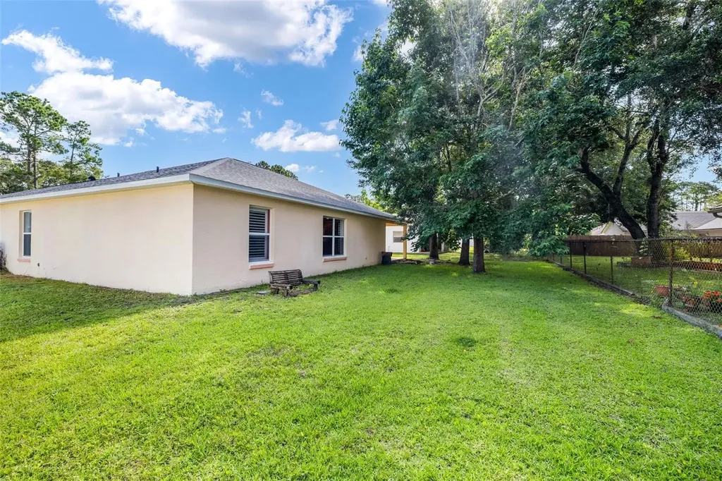 16 Slumber Path Palm Coast FL 32164