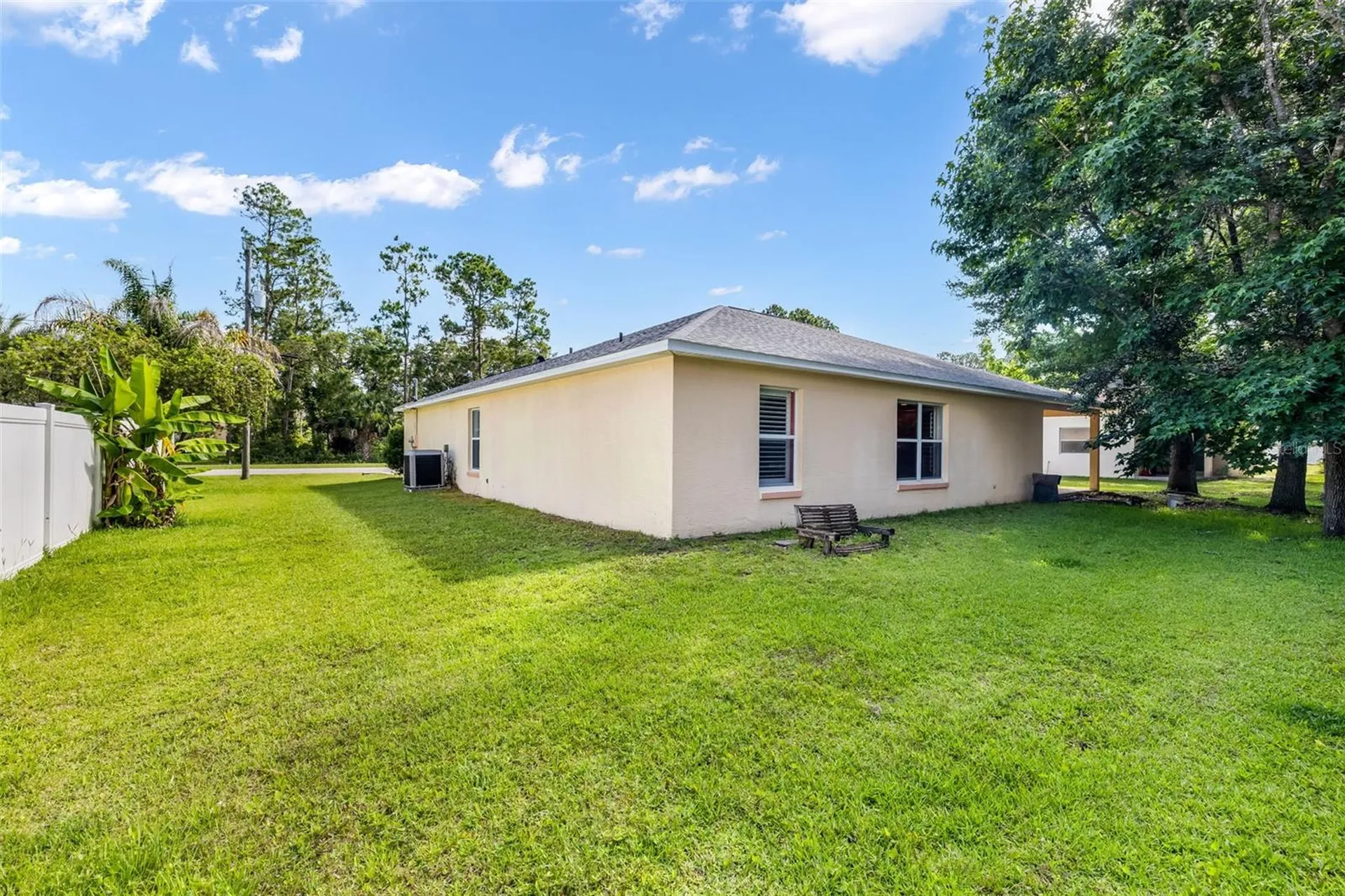 16 Slumber Path Palm Coast FL 32164