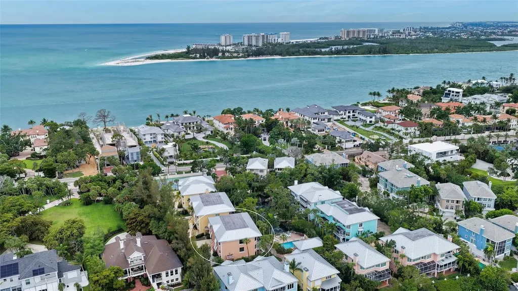 3942 Hamilton Club Circle Sarasota FL 34242