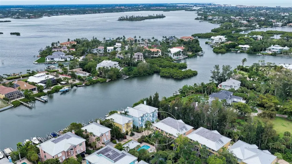 3942 Hamilton Club Circle Sarasota FL 34242